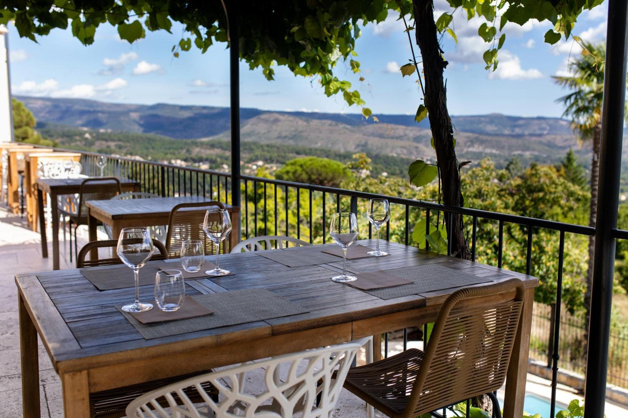 Hotel Domaine de la Pinède à Aubenas Extérieur photo